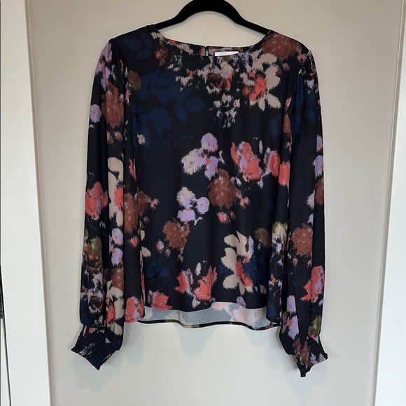 Evereve Black Floral Flutter Sleeve Blouse Medium - Picture 1 of 4